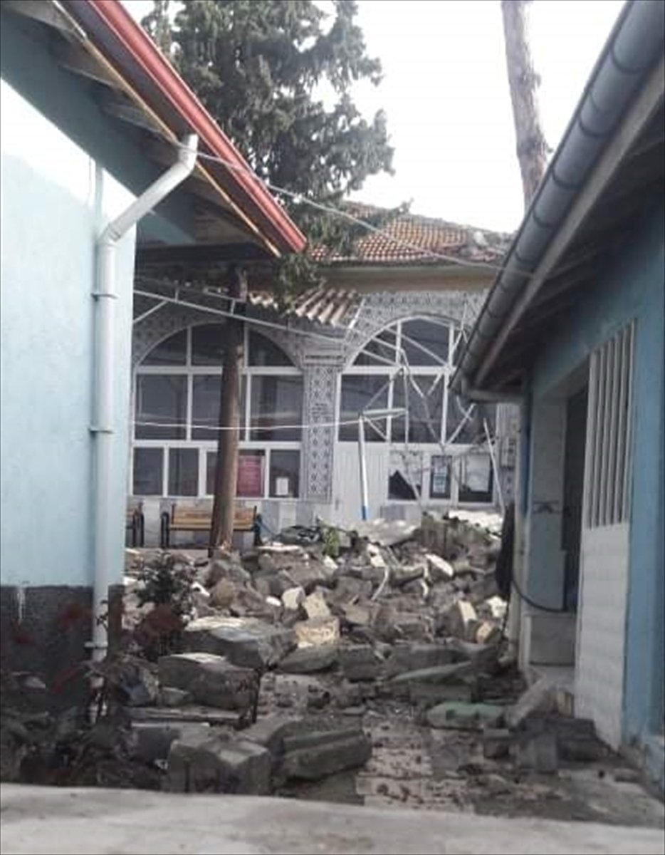 Ankara'da Fırtına Hayatı Olumsuz Etkiledi