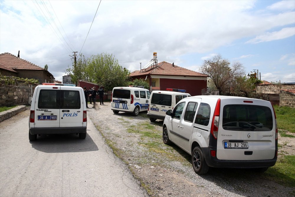 Kayseri'de Eski Karısının Arkadaşını Bıçakla Yaralayan Zanlı Yakalandı