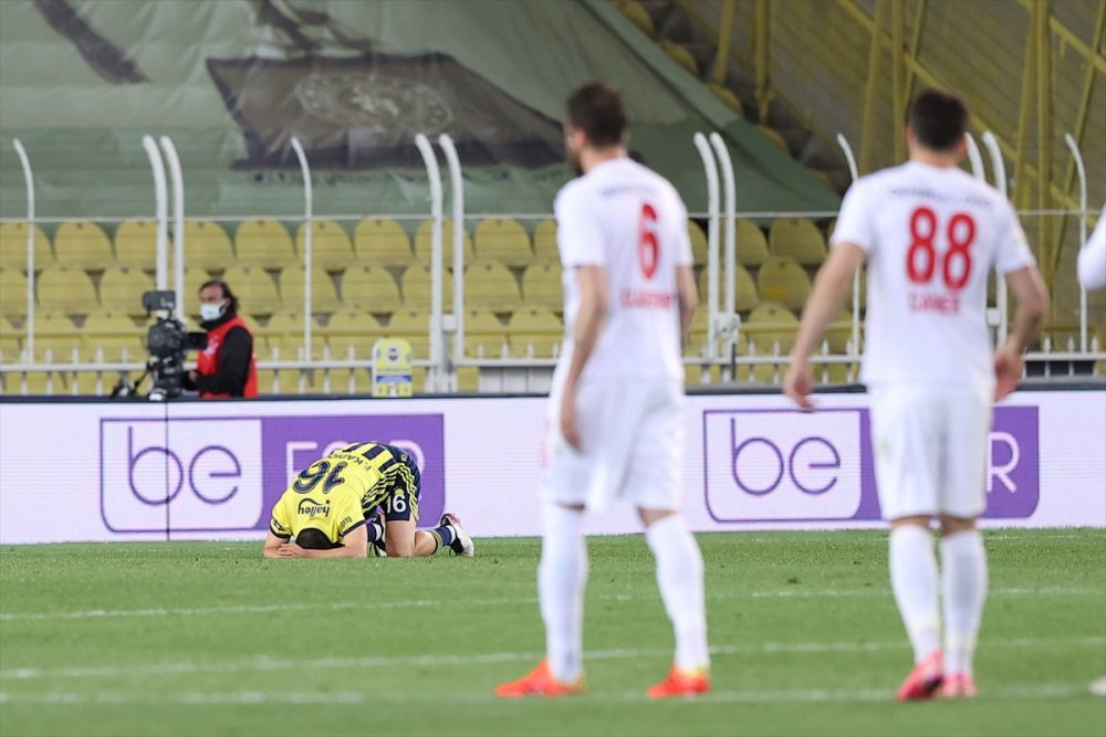Fenerbahçe: 1 - Demir Grup Sivasspor: 2