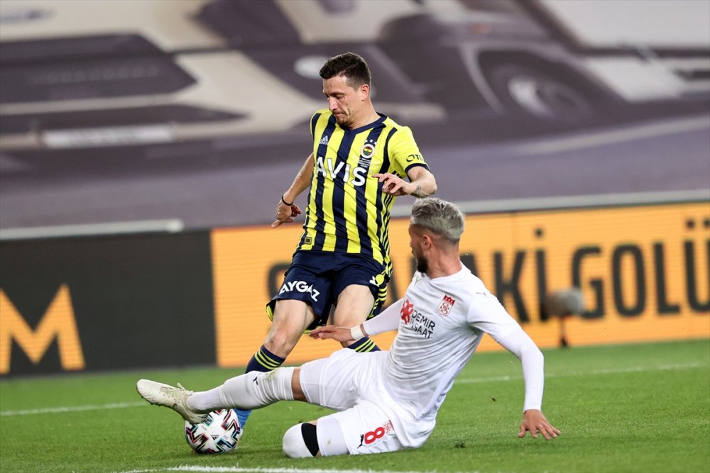 Fenerbahçe: 1 - Demir Grup Sivasspor: 2