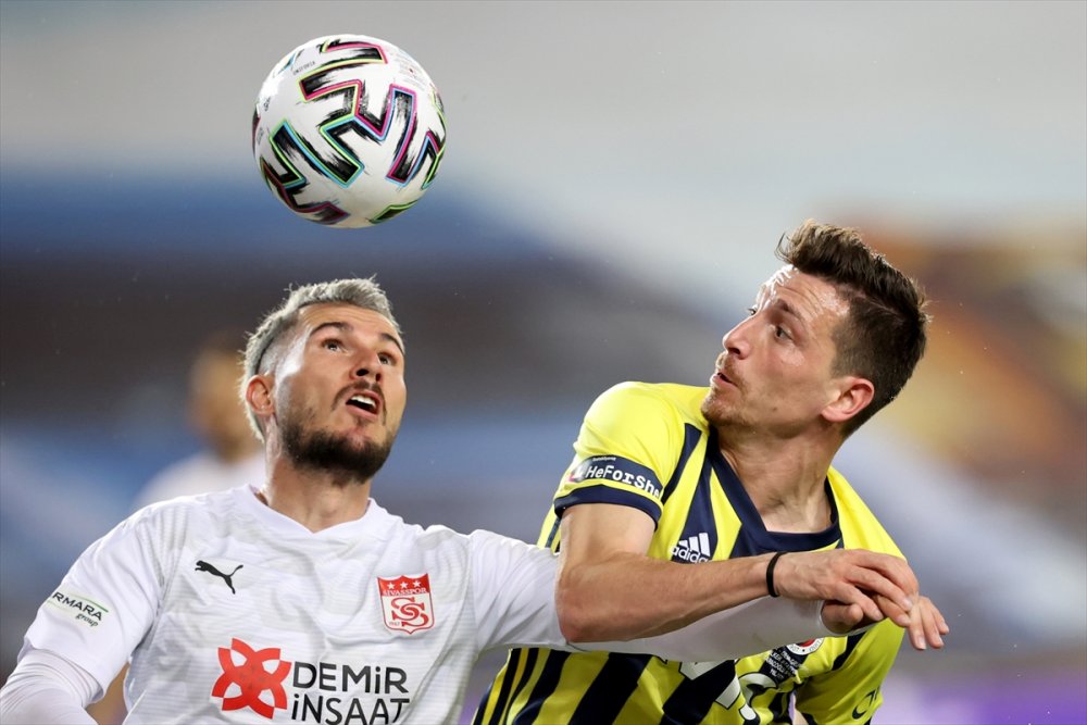 Fenerbahçe: 1 - Demir Grup Sivasspor: 2