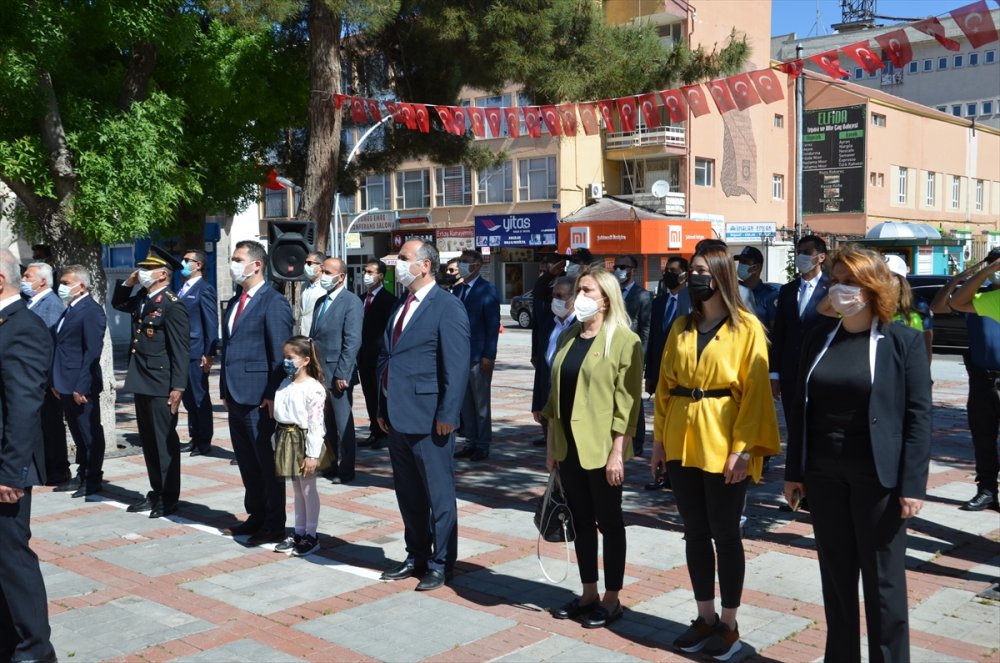 Karaman'da 744. Türk Dil Bayramı Kapsamında Tören Düzenlendi