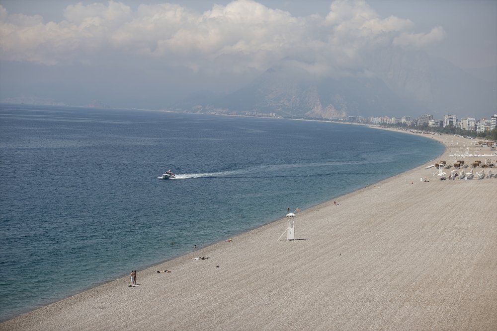 Turizm Merkezleri Antalya Ve Muğla'da Bayramda Da "tam Kapanma" Sessizliği Sürüyor