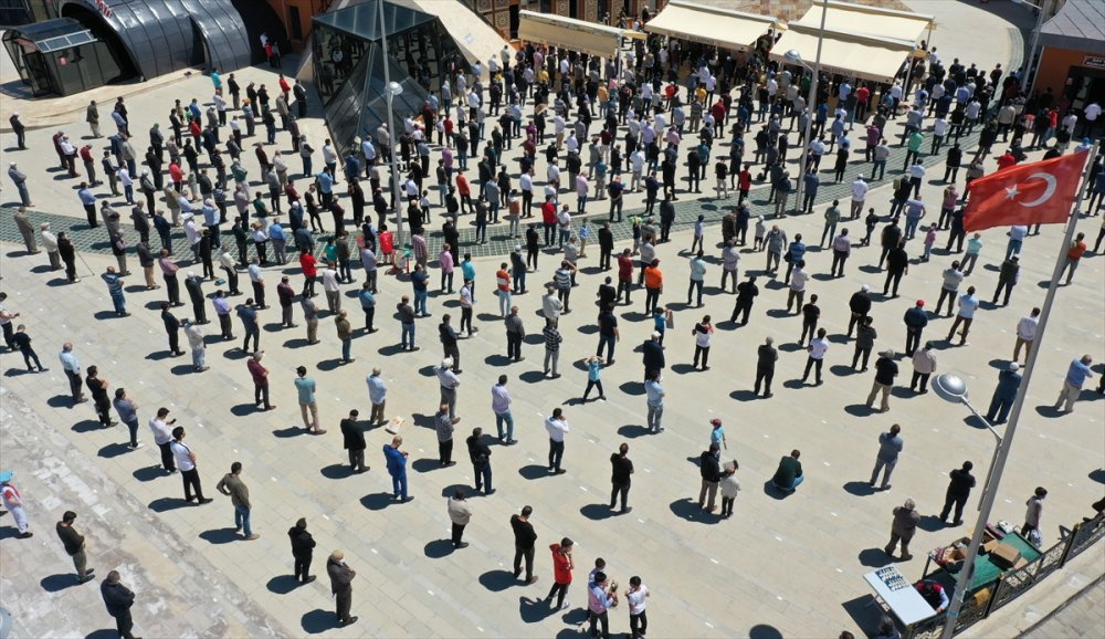 Kayseri, Niğde, Sivas Ve Kırşehir'de Filistinli Şehitler İçin Gıyabi Cenaze Namazı Kılındı