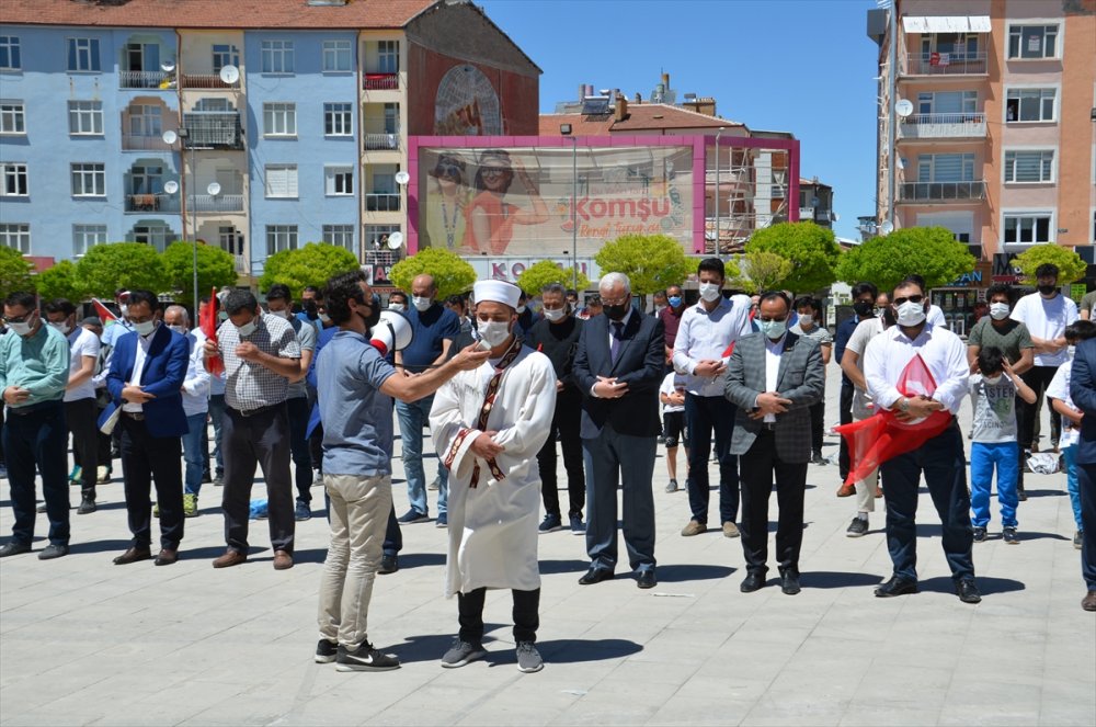 Konya, Karaman, Aksaray Ve Afyonkarahisar'da Filistinli Şehitler İçin Gıyabi Cenaze Namazı Kılındı