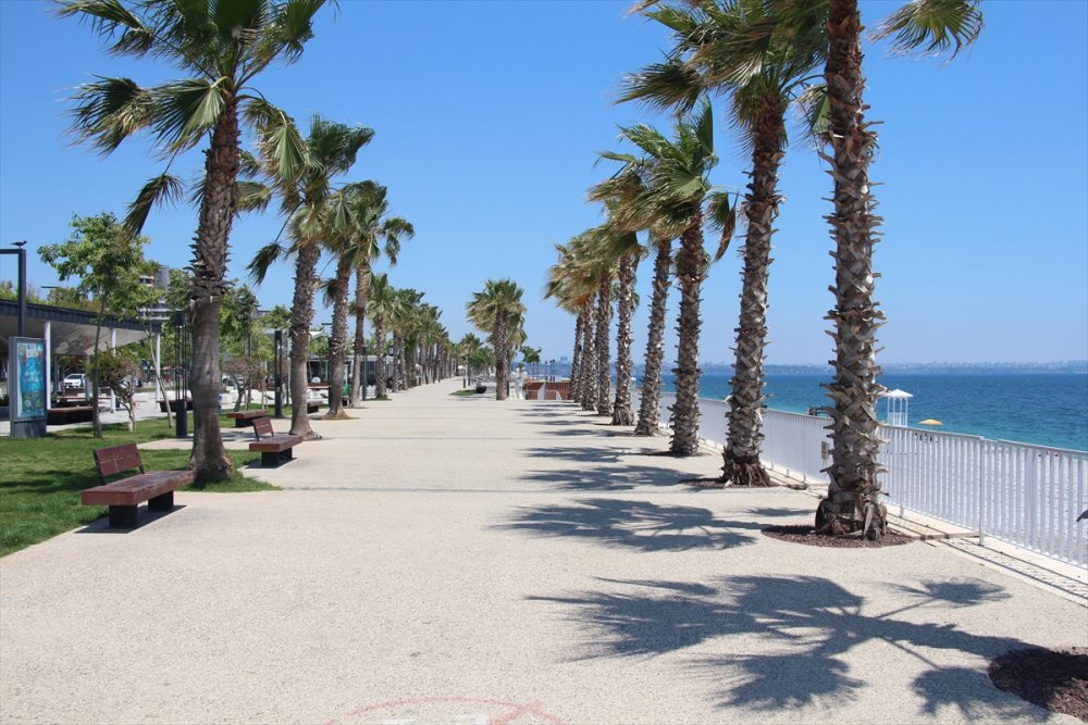 Turizm Merkezleri Antalya Ve Muğla'da Bayramda Da "Tam Kapanma" Sessizliği Sürüyor