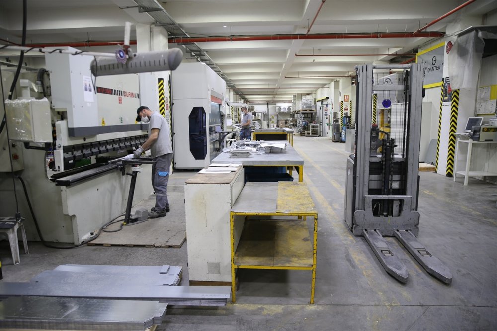 Yıllar Önce Küçük Bir Atölyede Başladığı Gıda Saklama İşinde 65 Ülkeye İhracat Yapıyor