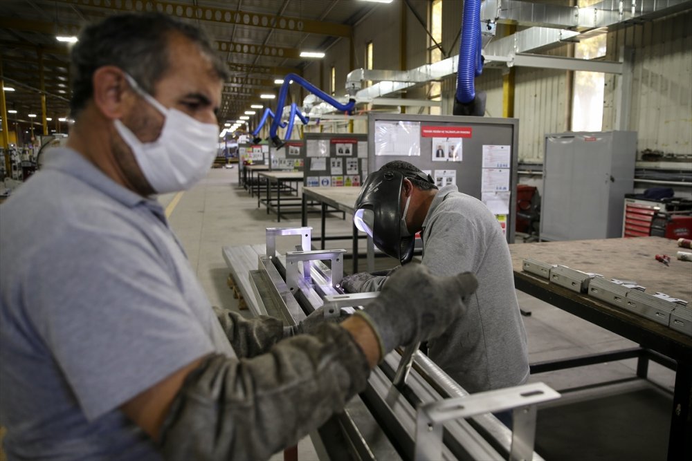 Yıllar Önce Küçük Bir Atölyede Başladığı Gıda Saklama İşinde 65 Ülkeye İhracat Yapıyor