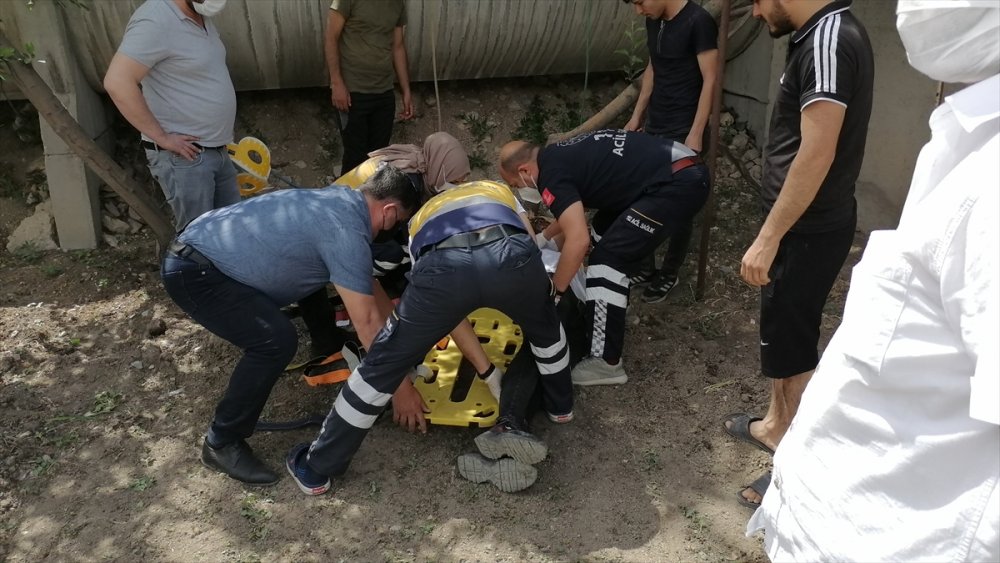 Ereğli'de Cip İle Hafif Ticari Araç Çarpıştı: 4 Yaralı