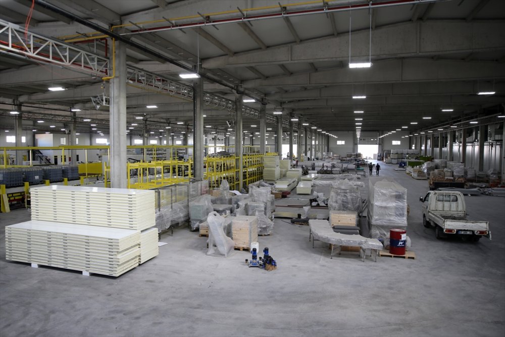 İşveren Ve İşçi Arasındaki "Güçlü Bağ" Yanan Fabrikayı Yeniden Ayağa Kaldırdı