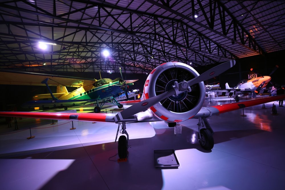 Eskişehir'de, Film Yıldızı Uçakların Da Sergilendiği Müzenin Filosu Genişliyor