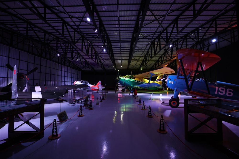 Eskişehir'de, Film Yıldızı Uçakların Da Sergilendiği Müzenin Filosu Genişliyor