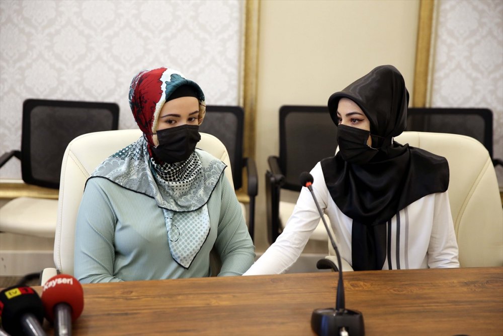 Gördüğü Rüyadan Etkilenen Alman Genç Kız, Müslüman Oldu