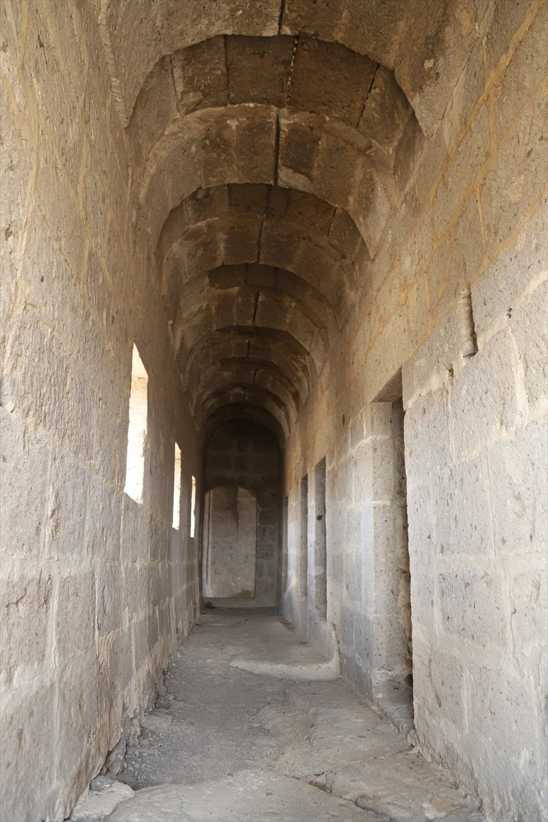 Aksaray'daki Yüksek Kilise İhtişamıyla Ziyaretçilerini Bekliyor