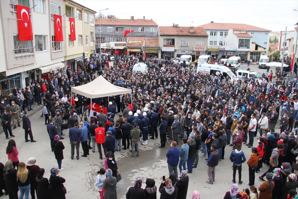 Kayseri Şehidini Son Yolculuğuna Uğurladı