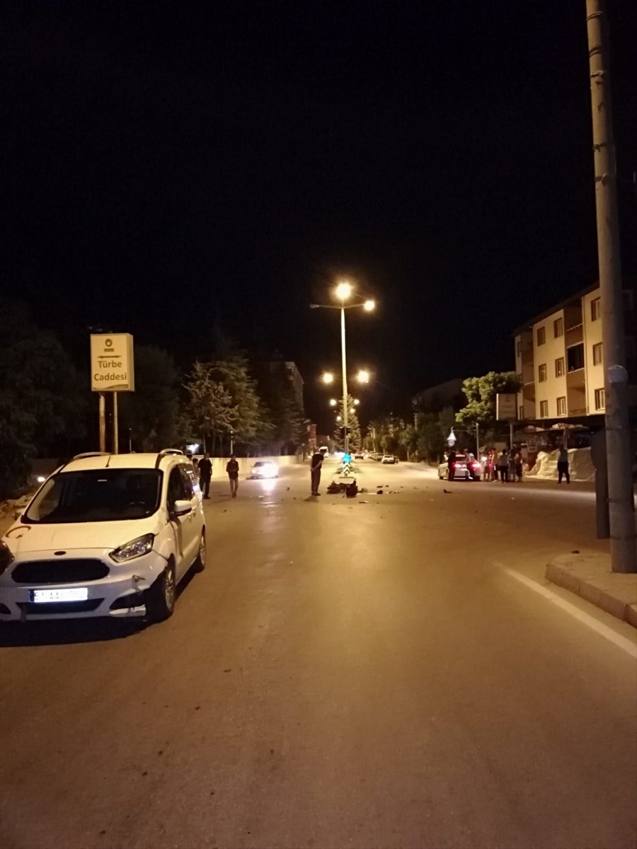 Konya'da Hafif Ticari Aracın Çarptığı Elektrikli Bisikletin Sürücüsü Öldü