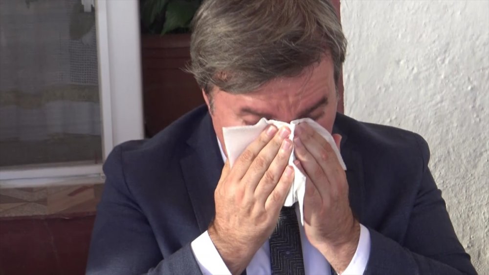 Aksaray Valisi Aydoğdu, Arazi Anlaşmazlığı Nedeniyle 20 Yıldır Husumetli 2 Kardeşi Barıştırdı