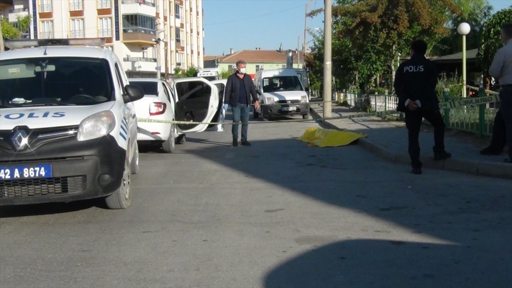 Konya'da Yol Kenarında Bir Erkek Cesedi Bulundu