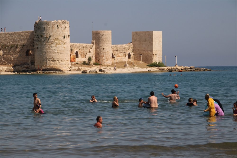 Mersin Kızkalesi'nde Turizm Sezonu Kovid-19 Tedbirleri Alınarak Açıldı