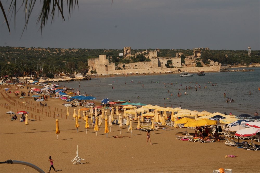 Mersin Kızkalesi'nde Turizm Sezonu Kovid-19 Tedbirleri Alınarak Açıldı