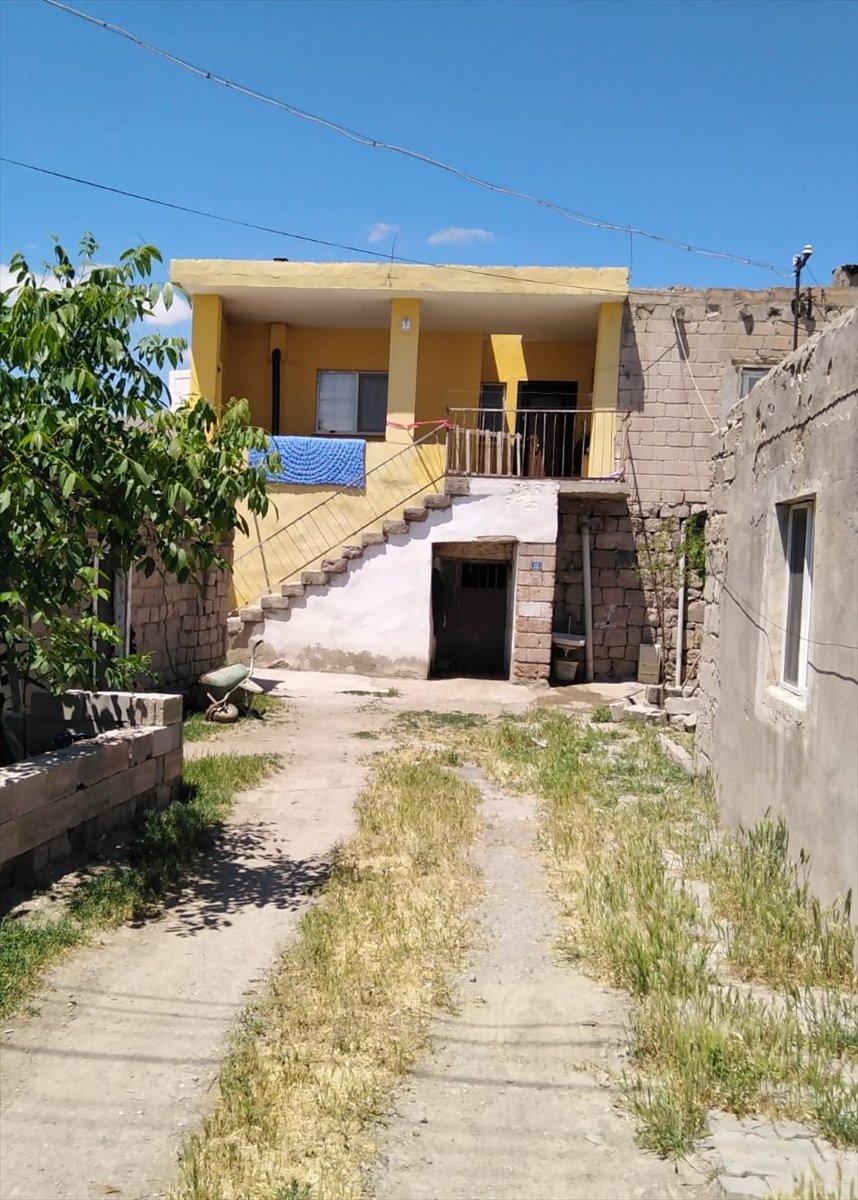 Kayseri'de Bir Kişi Adeta Ailesini Yok Ediyordu