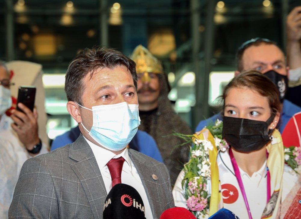 Altın Kız Türkiye'ye Döndü