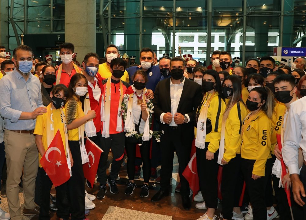 Altın Kız Türkiye'ye Döndü