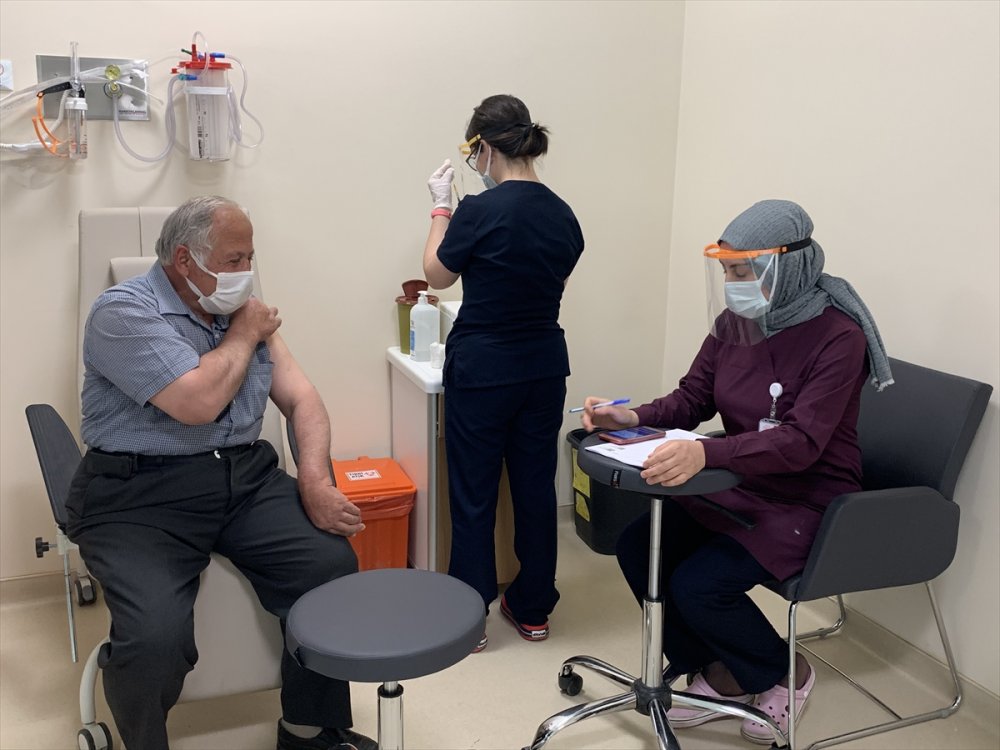 Konya'da "aşı İkna Ekiplerinin"  Yoğun Mesaisi Sürüyor