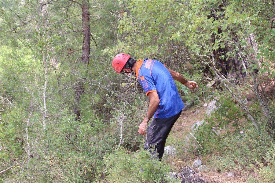 Antalya'da Fotoğraf Çekmek İçin Gittiği Dağlık Bölgede Kaybolan Kişiyi Arama Çalışmaları Sürüyor