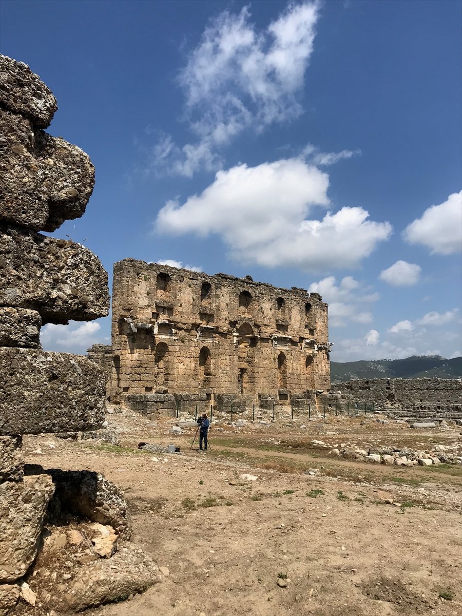 Aspendos Antik Kenti'nin Unesco'nun Kalıcı Listesine Alınması İçin Çalışma Yürütülüyor