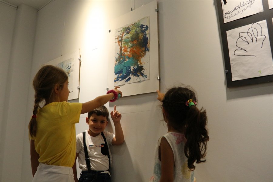 Antalya'da "dededen Toruna" Karma Sergisi Açıldı