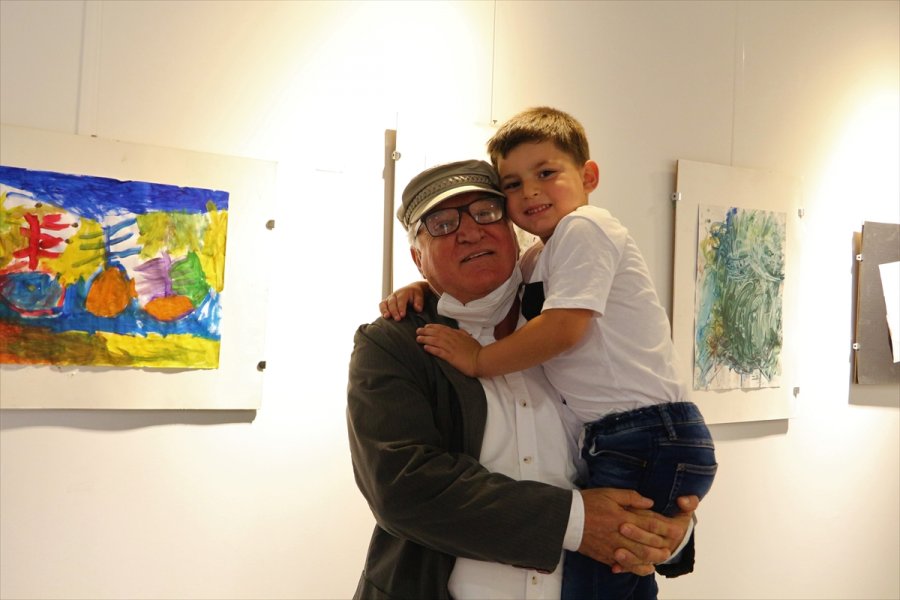 Antalya'da "dededen Toruna" Karma Sergisi Açıldı