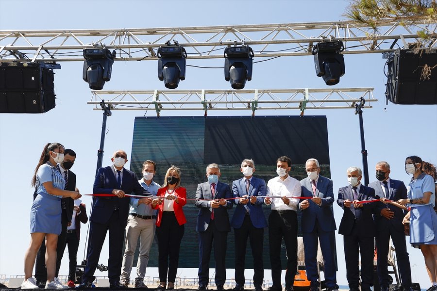 Antalya'da Manavgat Halk Plajı Ve Mesire Alanı Hizmete Açıldı