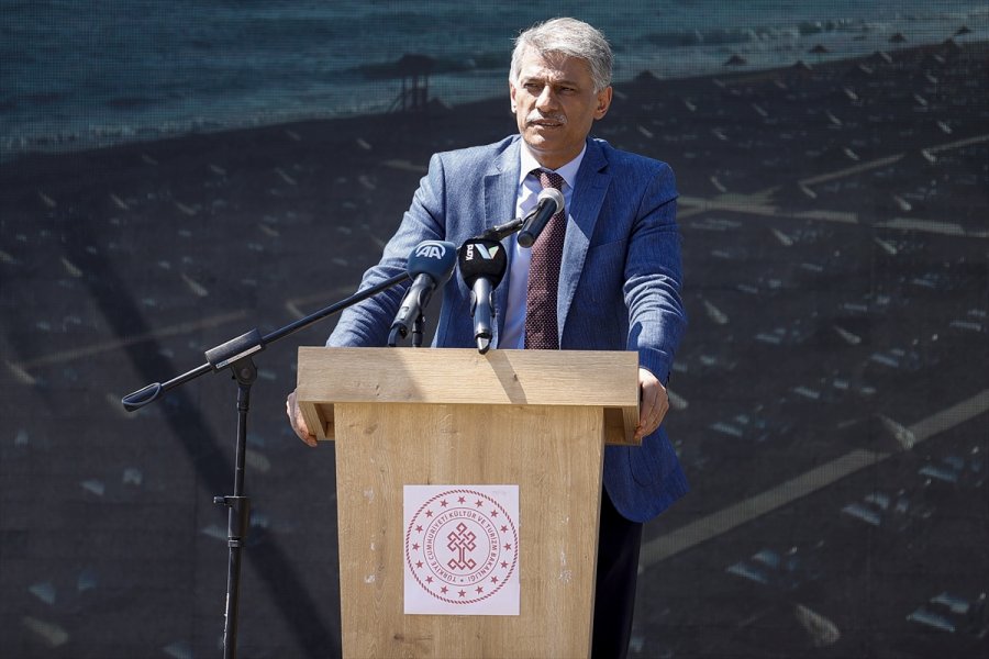 Antalya'da Manavgat Halk Plajı Ve Mesire Alanı Hizmete Açıldı