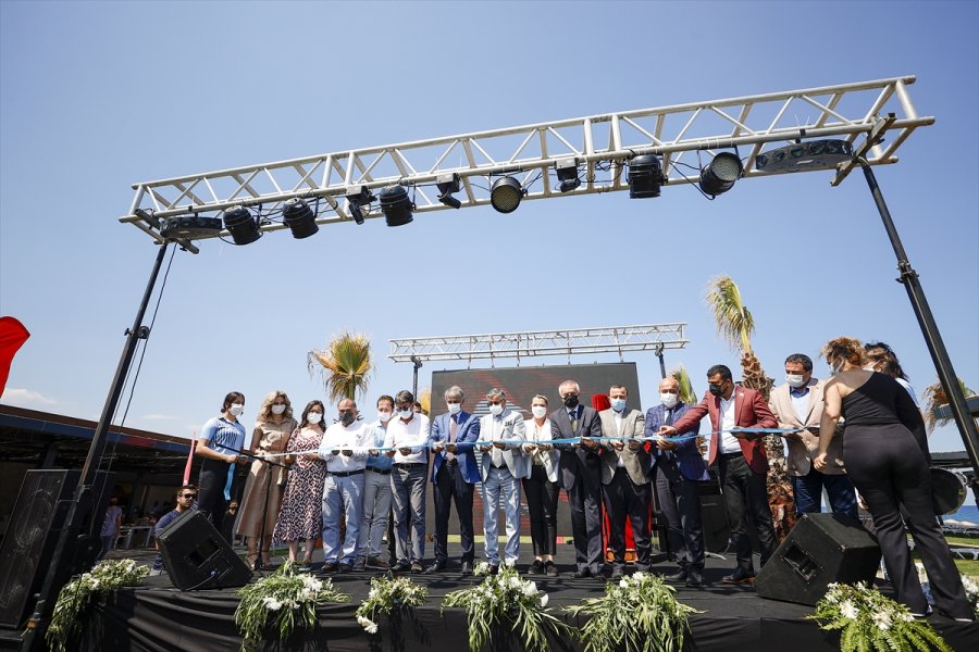 Kültür Ve Turizm Bakanlığının Antalya'daki 4'üncü Halk Plajı Açıldı