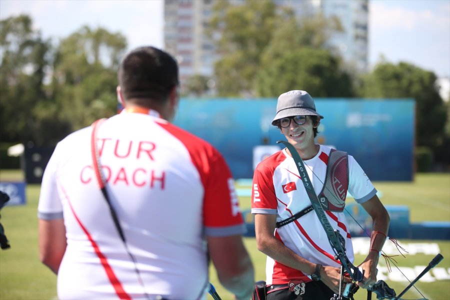 Okçuluk Milli Takımı'nda Mete Gazoz, Olimpiyat Kotası Elde Etti