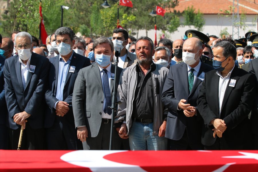 Şehit Piyade Uzman Çavuş Şahin Sarılmaz Aksaray'da Son Yolculuğuna Uğurlandı