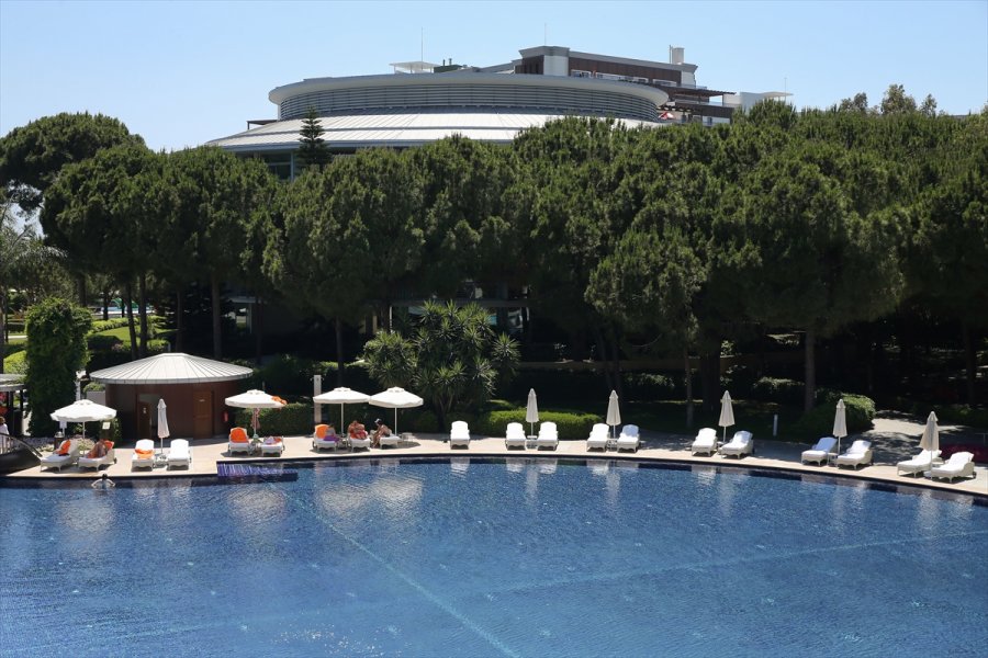 Turizmciler, Rus Misafirleri Ağırlamak İçin Uçuşların Tekrar Başlamasını Bekliyor