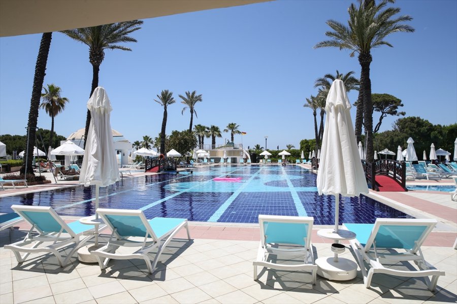 Turizmciler, Rus Misafirleri Ağırlamak İçin Uçuşların Tekrar Başlamasını Bekliyor