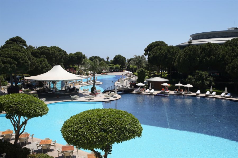 Turizmciler, Rus Misafirleri Ağırlamak İçin Uçuşların Tekrar Başlamasını Bekliyor