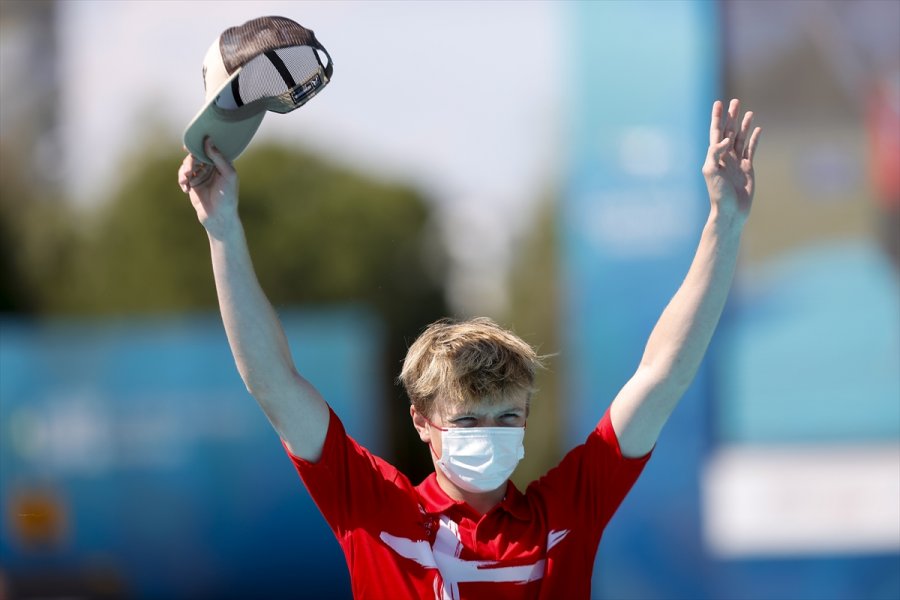 Milli Okçu Yakup Yıldız, Makaralı Yayda Avrupa Şampiyonu Oldu