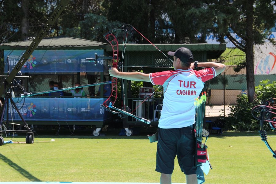Makaralı Yay Erkek Milli Takımı'nda Avrupa Şampiyonluğu Sevinci
