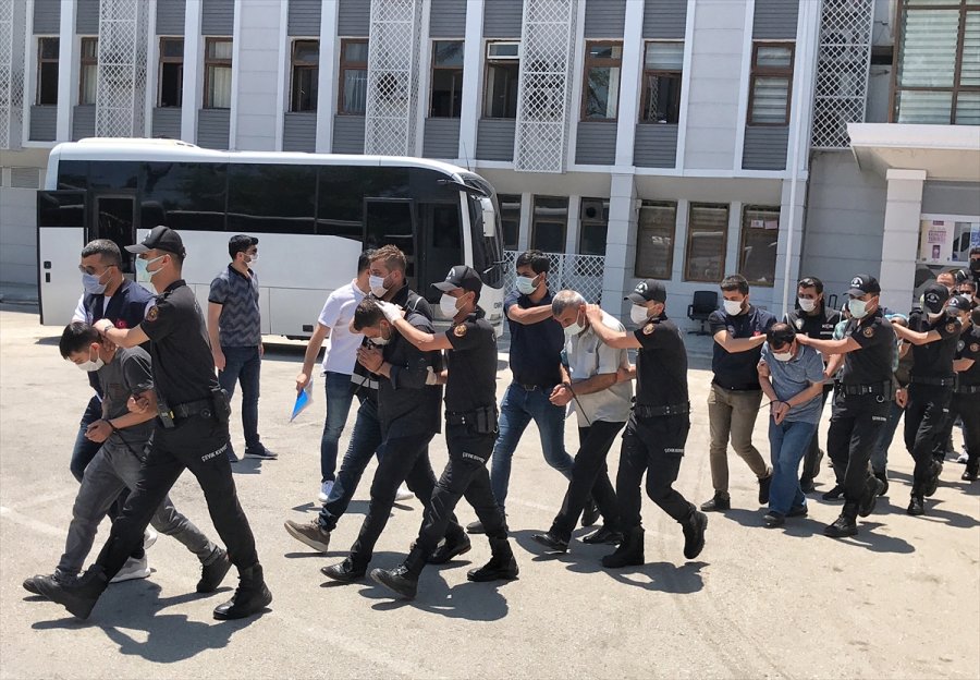 Mersin Merkezli Organize Suç Örgütü Operasyonunda Yakalanan 96 Şüpheliden 21'i Tutuklandı