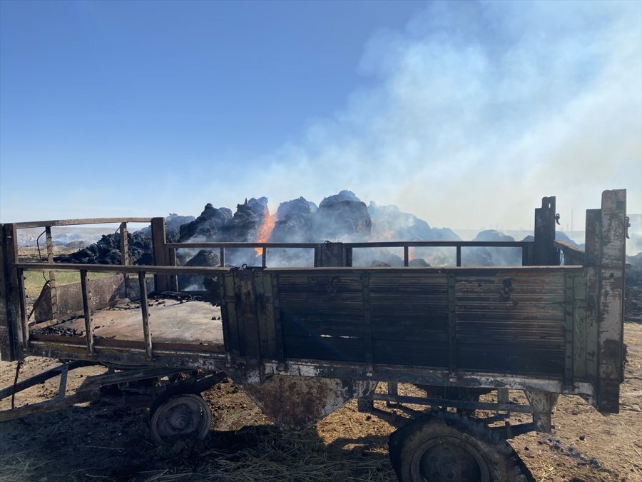 Aksaray'da 250 Ton Saman Yandı