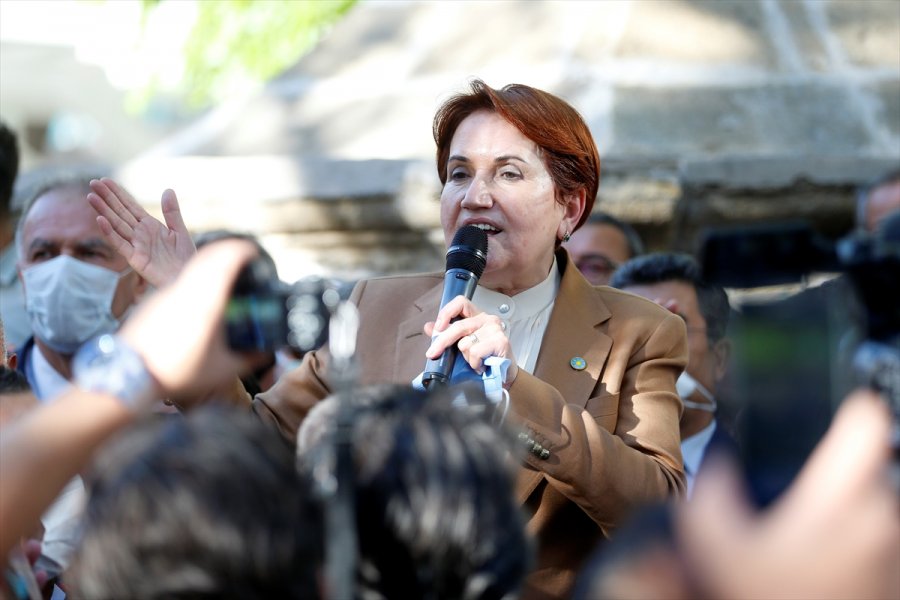 İyi Parti Genel Başkanı Akşener Niğde'de Esnafı Ziyaret Etti: