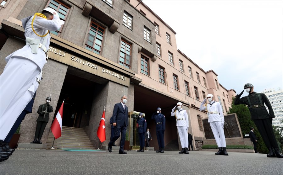 Akar, Letonya Başbakan Yardımcısı Ve Savunma Bakanı Pabriks İle Görüştü