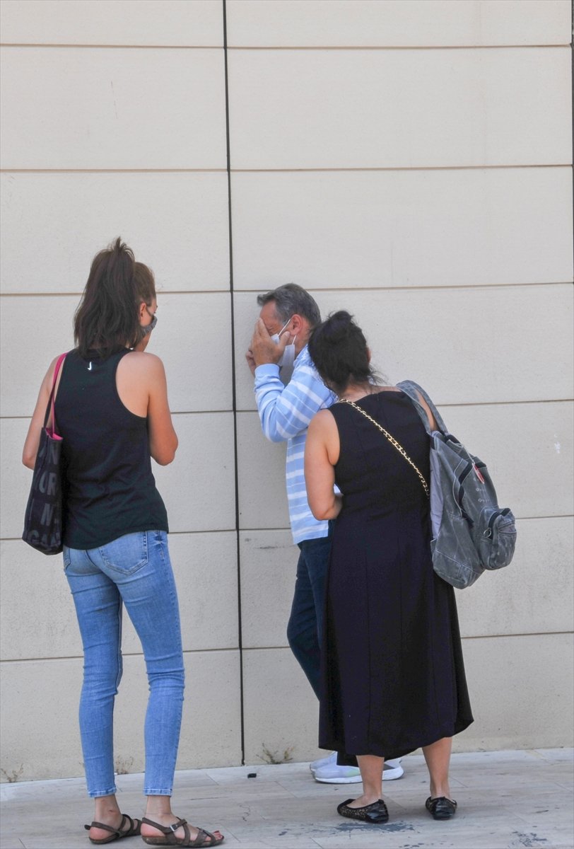 Antalya'da Dere Yatağında Bulunan Oğlunun Cesedini Ayakkabı Ve Boynundaki Kolyeden Teşhis Etti