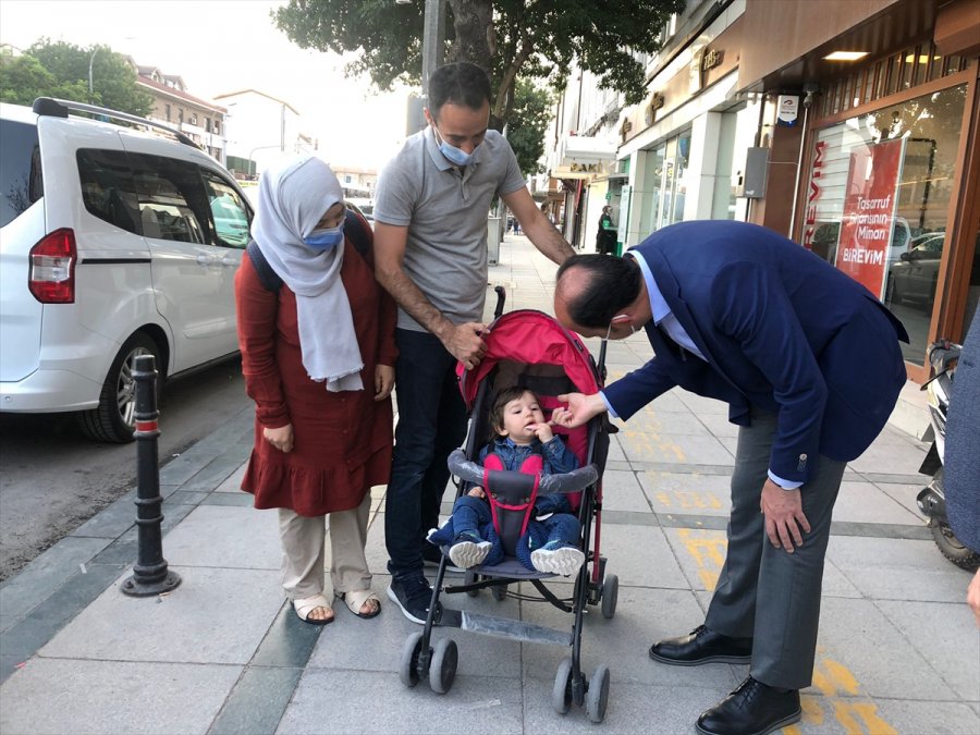 Büyükşehir Belediye Başkanı Uğur İbrahim Altay, Esnafı Ziyaret Etti