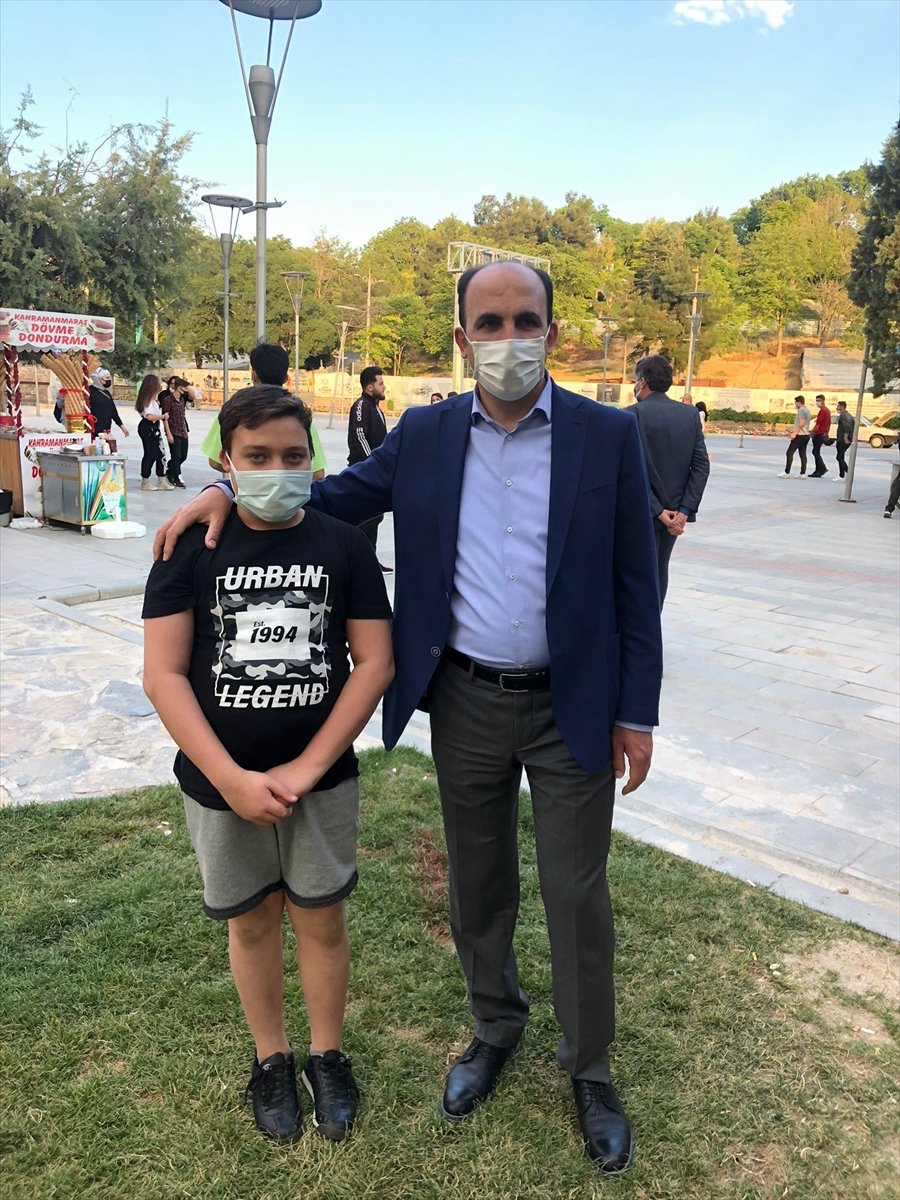 Büyükşehir Belediye Başkanı Uğur İbrahim Altay, Esnafı Ziyaret Etti