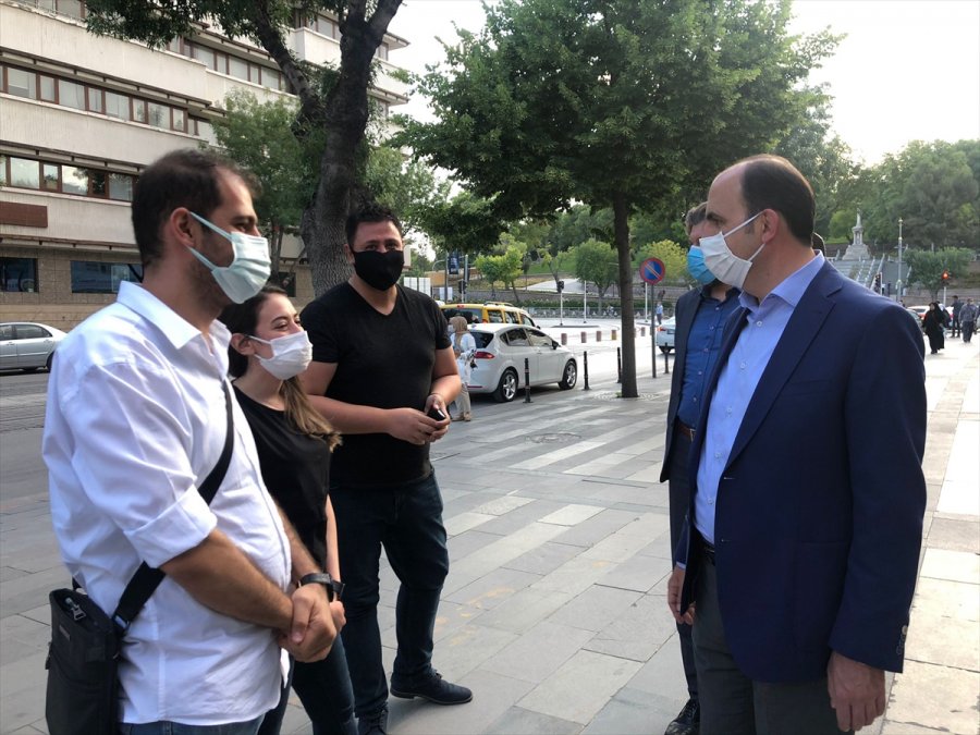 Büyükşehir Belediye Başkanı Uğur İbrahim Altay, Esnafı Ziyaret Etti